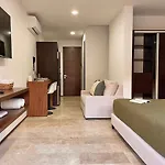 Menesse By Andiani Travel * Tulum