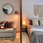 Menesse By Andiani Travel Apartamento