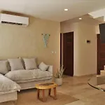 The Waves 307 Classy Ph With Private Pool