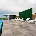 Increíble estudio con alberca infinita