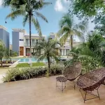 Contemporary Poolside Condo, Wi-Fi - Paraiso Kaanal 101