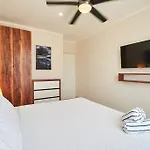 2 Bedroom Apartment With Rooftop Pool And Gym