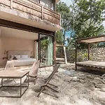 Luum Zama Private Pool, Chef, Mins To Beach