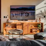 The Savia House - Rooftop & Gym Holiday home