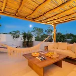 La Privada Villa, Aldea Zama, Villa