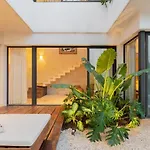 La Privada Villa, Aldea Zama, *