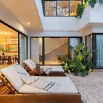 Villa La Privada Villa, Aldea Zama,