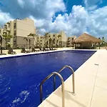 Espacioso Depto. - next to zamna TULUM