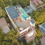 Enchanting Jungle Escape 1 Bd + Concierge