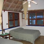 Hotel Bt Live Located At The Party Zone 4*
