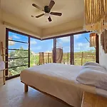 Apartamento Private Rooftop Penthouse With Pool, Bbq & Jungle View