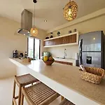 Apartamento Private Rooftop Penthouse With Pool, Bbq & Jungle View