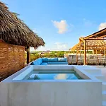 Apartamento Private Rooftop Penthouse With Pool, Bbq & Jungle View *
