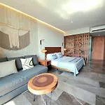 Estudio Moderno En Tulum Con Balcon Iik Tulum Para Estancias Largas