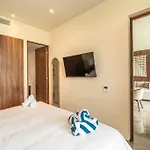 Mistiq B302 Paradise, Private Pool, Luxury Vila, Furnished Gateway