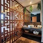 Bond - Centric & Private Plunge Pool & Club Access Apartamento