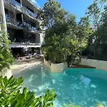 Iik: Stylish Retreat In Tulum's Heart *