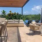 Holiday home Exclusive Building Infinity Pool And Gym Restaurants And Bar District Nearby *