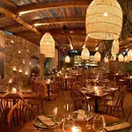 Zen Oasis Swim Up Condo Pool W Tiki Hut Bar + Gym