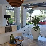 Palais - Functional Luxury Apartment *