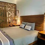 Cosy Studio, Sauna, Rooftop Pool