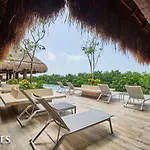 2 Rec. | Roof C/infinity Pool + Jacuzzi | Amplio *