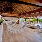 Apartamento 1 Rec. | Vista A La Jungla + Piscina Infinita + Amenidades Lx *