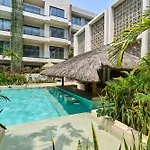 Bakal Residence By Lockey