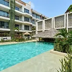 Bakal Residence By Lockey