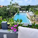 New 5 Star Condo-infinity&cenote Pool *