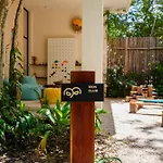 Penthouse With Private Jungle, Pool, Downtown