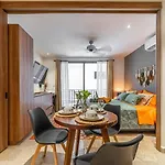 King Suite With Private Balcony, Rooftop Pool, Gym