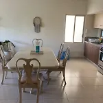 Apartamento Spacious Penthouse With Private Rooftop In Gated Community