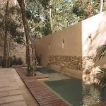 Boutique With Private Pool In La Veleta Apartamento