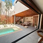 2 Private Pools & Bbq Apartment *