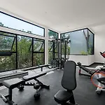 Espacioso Loft c/vista al Jardin | Piscina | GYM