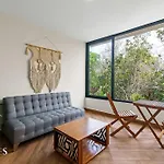 Espacioso Loft c/vista al Jardin | Piscina | GYM