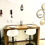 Apartamento 012 Modern Luxurious Wifi 100 Mb