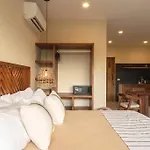 Estudio Con Terraza Vistas A La Alberca-la Veleta Tulum