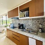 New Large Luxurious 1 Bedroom, 1 Bathroom In Apartamento *