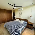 New Large Luxurious 1 Bedroom, 1 Bathroom In Apartamento *