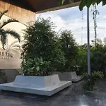 Mistiq Design Studio Gympoolrest