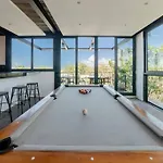 Vacation Private Rooftop Pool Walk 2 Town Villa *