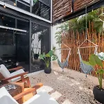 Vacation Private Rooftop Pool Walk 2 Town Villa