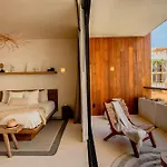 Muunek By Land Boutique Apartahotel 4*