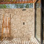 Muunek By Land Boutique