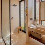 Muunek By Land Boutique Apartahotel 4*