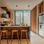 Muunek By Land Boutique Apartahotel