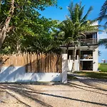 Villa Azanik