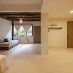 Tuup Hotel